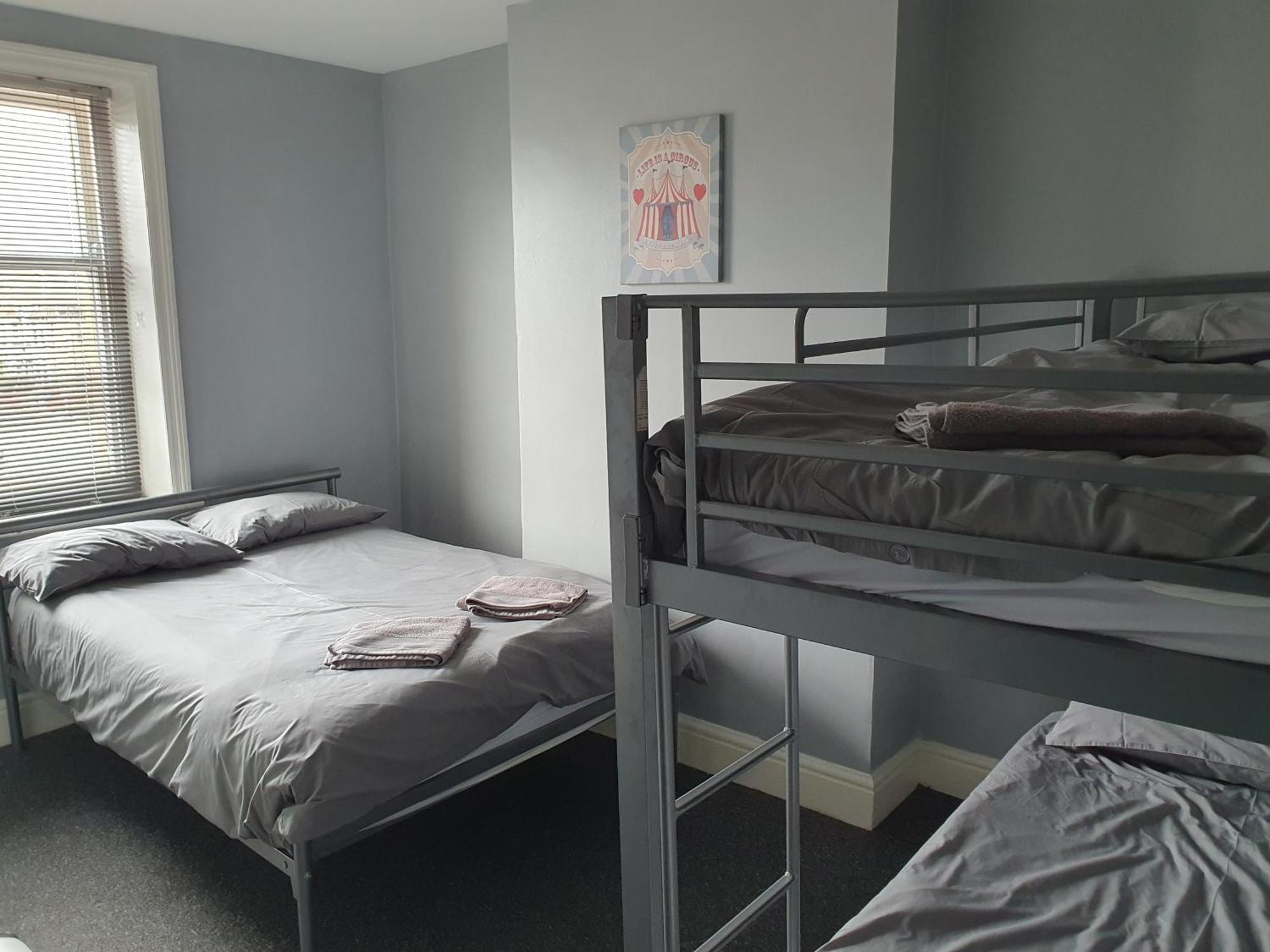 Blackpool North Close To Station - With Free Car Parking, Blackpool